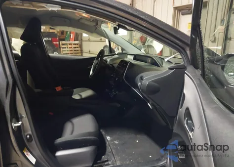 2022 Toyota Prius L из США, поврежденный, VIN JTDKAMFU3N3168082